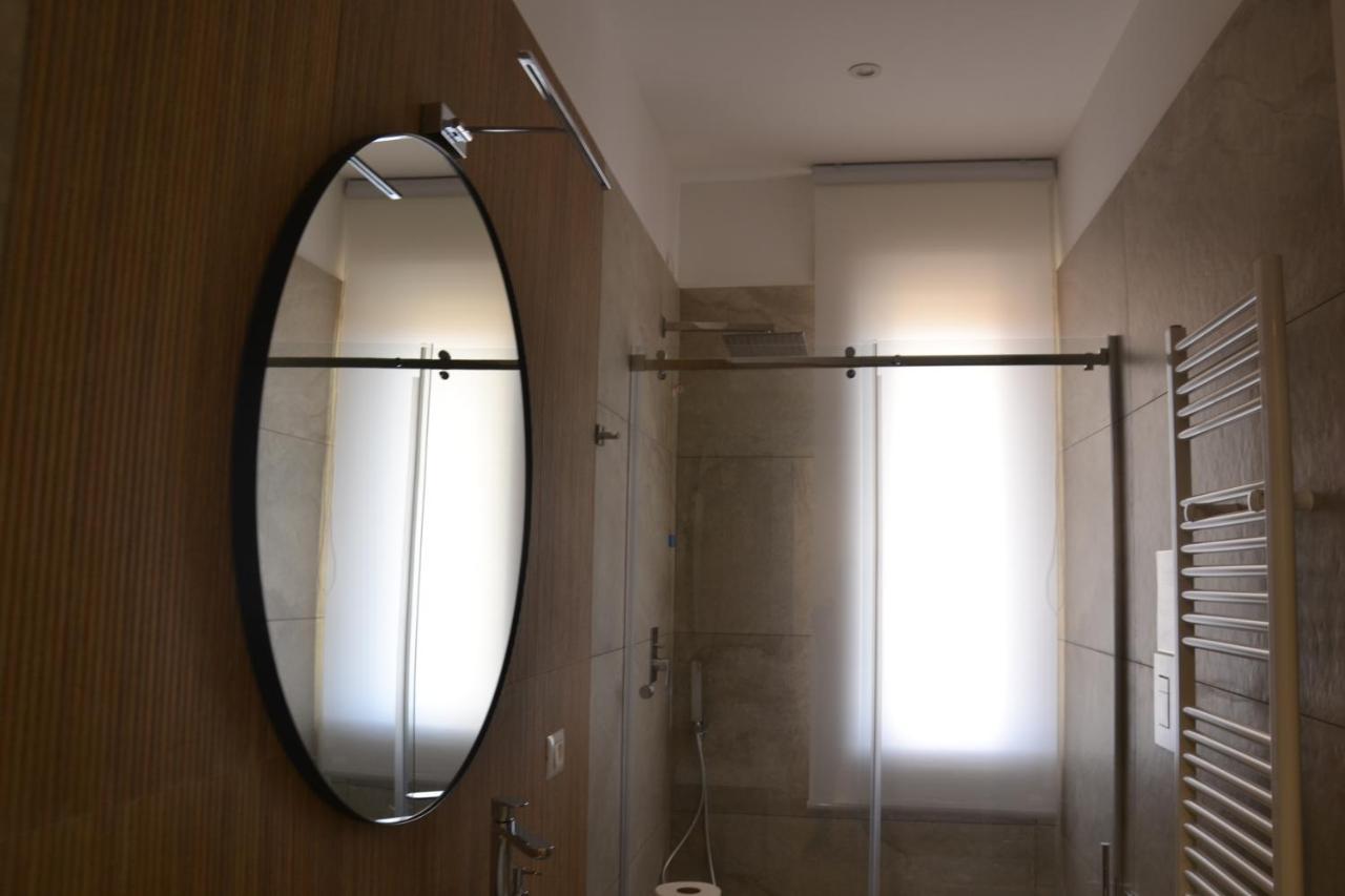 Luna Nuova Suites Naples Exterior photo