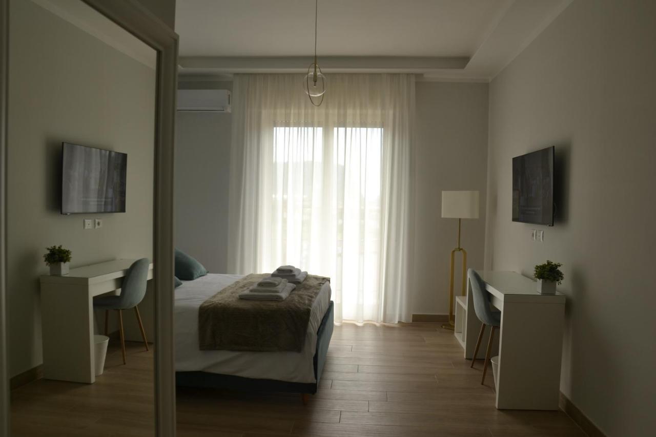 Luna Nuova Suites Naples Exterior photo
